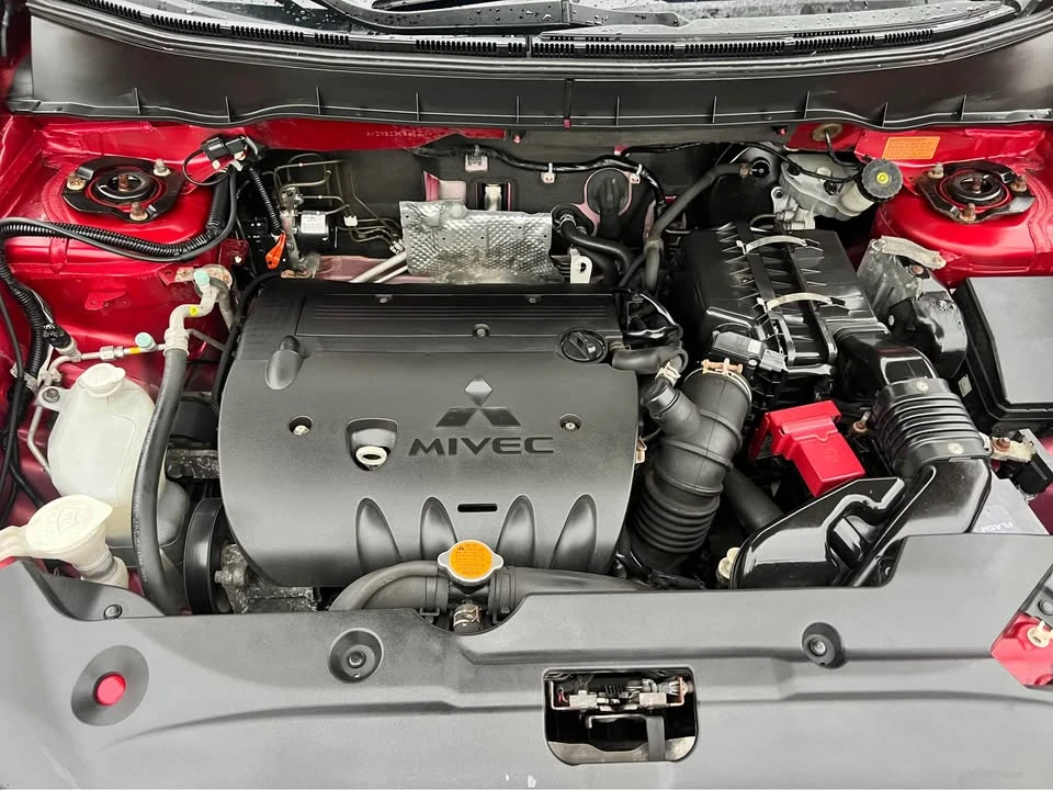 2011 Mitsubishi RVR - Image 12 of 19