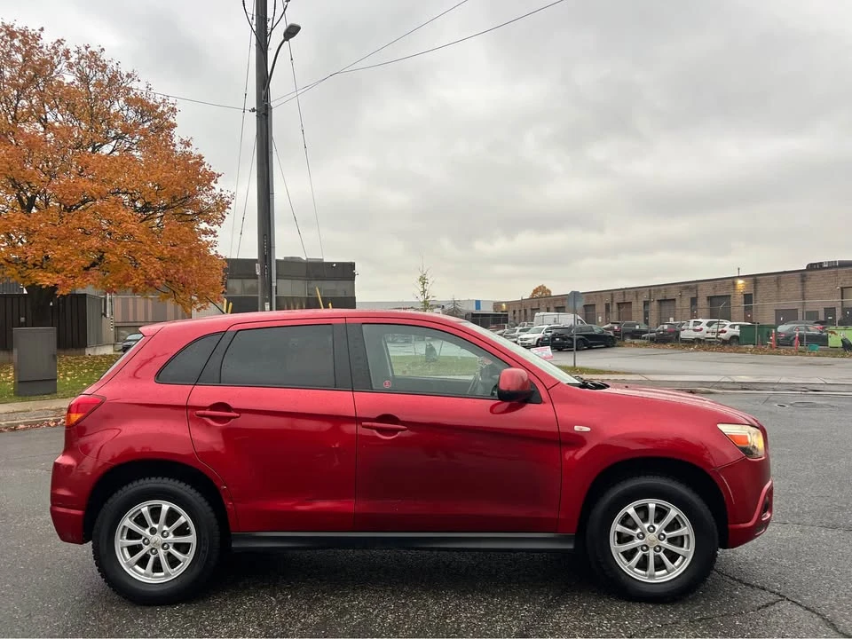 2011 Mitsubishi RVR - Image 10 of 19