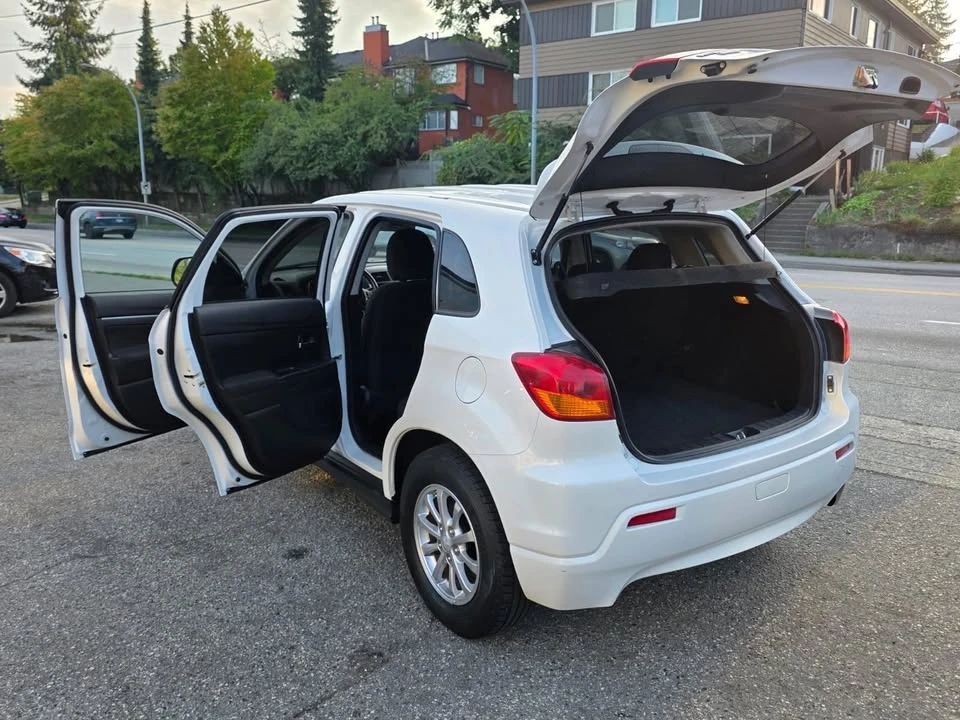 2011 Mitsubishi RVR - Image 6 of 20
