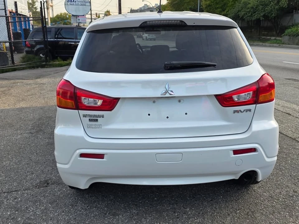 2011 Mitsubishi RVR - Image 4 of 20