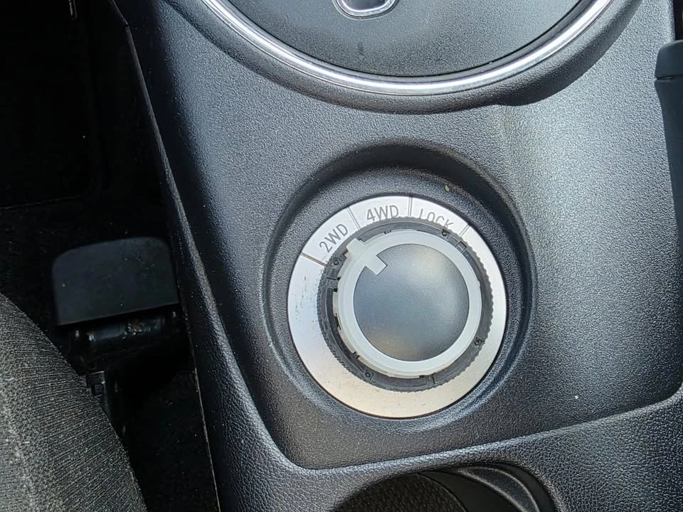 2011 Mitsubishi RVR - Image 18 of 20