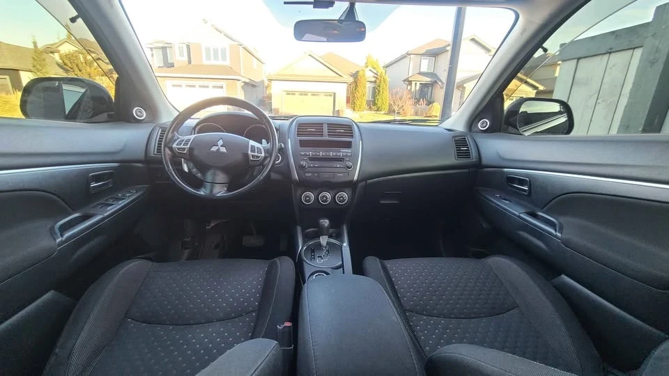 2011 Mitsubishi RVR - Image 5 of 8