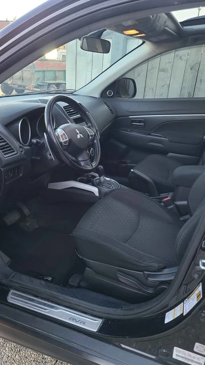 2011 Mitsubishi RVR - Image 6 of 8