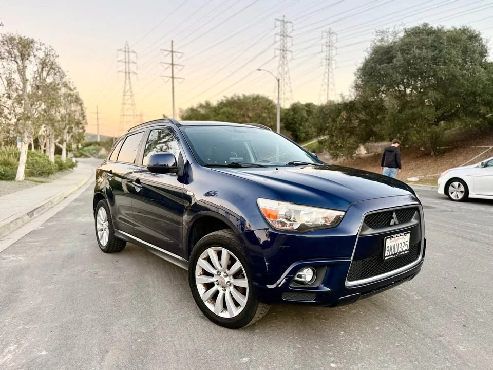 2011 Mitsubishi Outlander Sport - Image 5 of 8