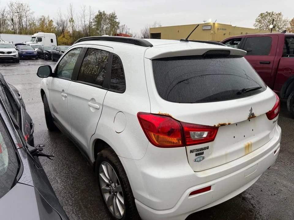 2011 Mitsubishi Outlander Sport - Image 4 of 8