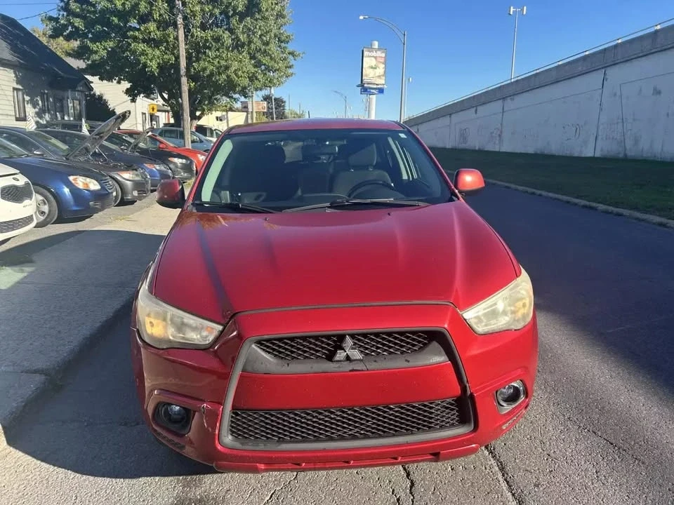 2011 Mitsubishi RVR - Image 11 of 12