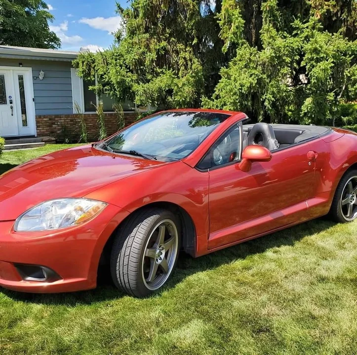 2011 Mitsubishi Eclipse 4th Gen - Image 2 of 4