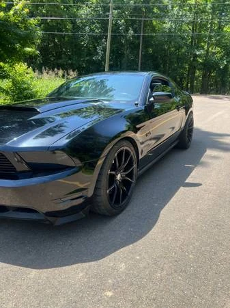 2011 Ford S197 Mustang - Image 2 of 11