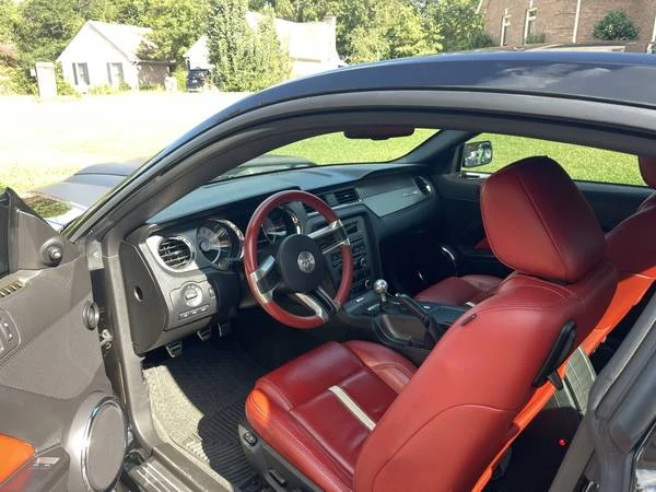 2011 Ford S197 Mustang - Image 9 of 21