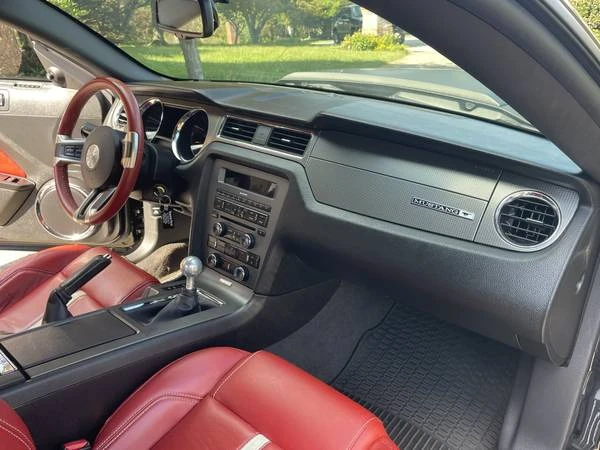 2011 Ford S197 Mustang - Image 8 of 21