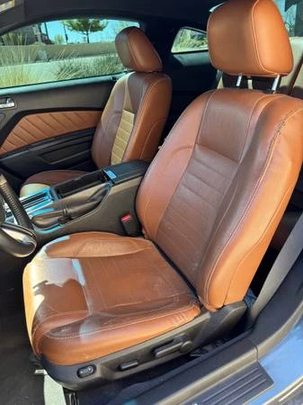 2011 Ford S197 Mustang - Image 9 of 12