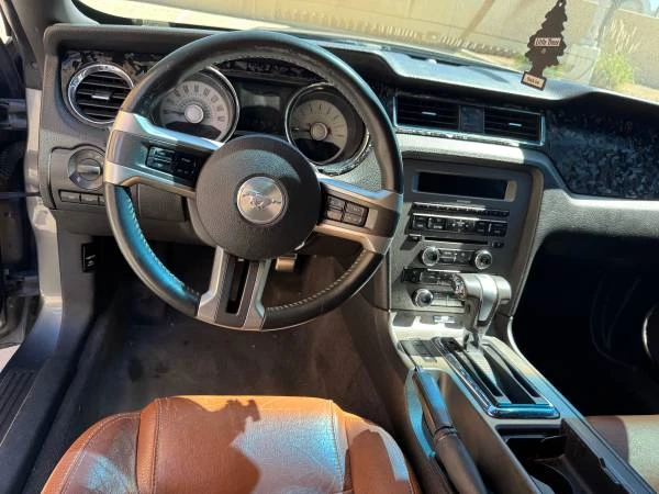 2011 Ford S197 Mustang - Image 11 of 12