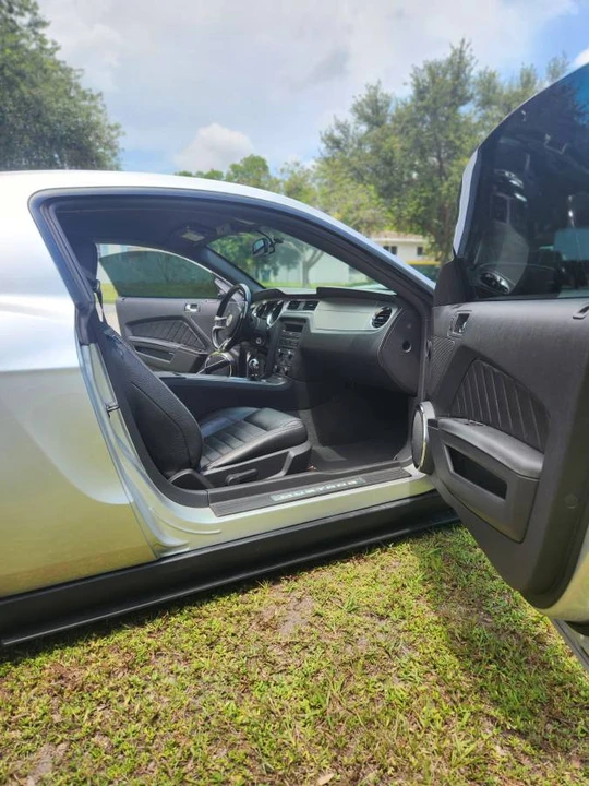 2011 Ford S197 Mustang GT - Image 6 of 11