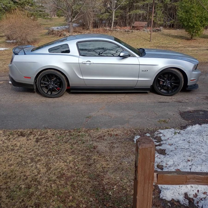 2011 Ford S197 Mustang - Image 2 of 6