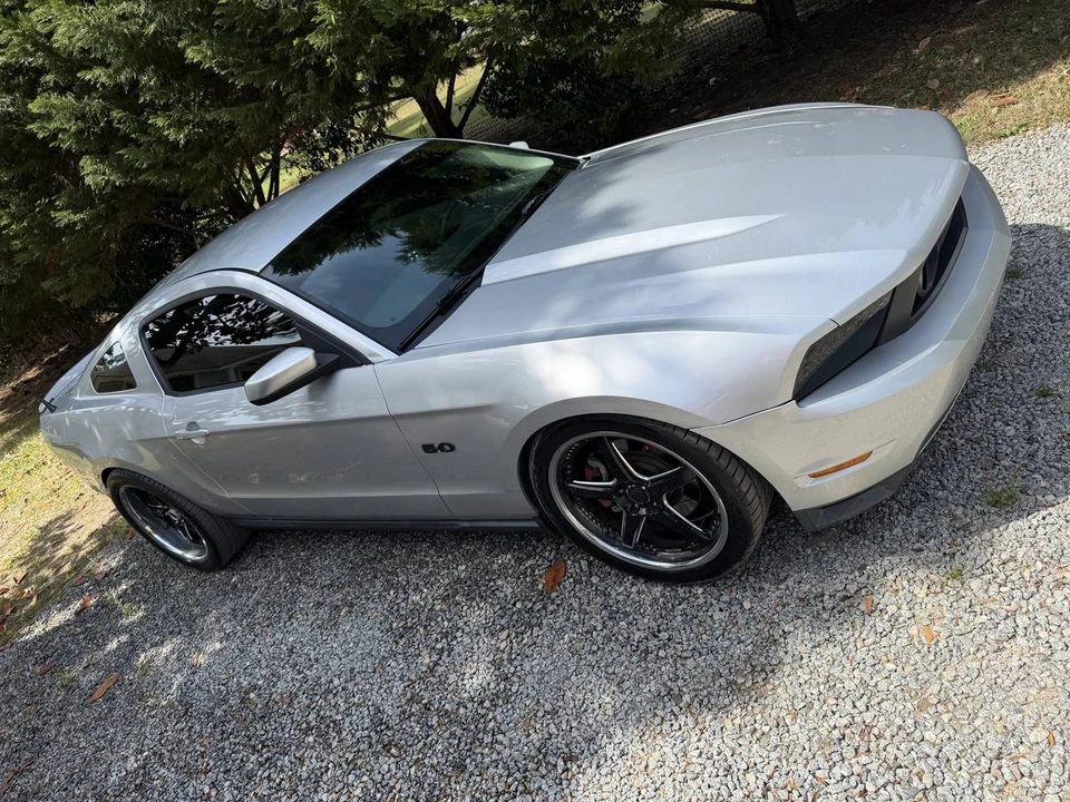 2011 Ford S197 Mustang GT - Image 3 of 4