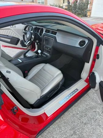 2011 Ford S197 Mustang - Image 12 of 21