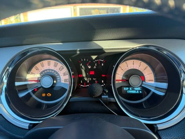 2011 Ford S197 Mustang - Image 18 of 21
