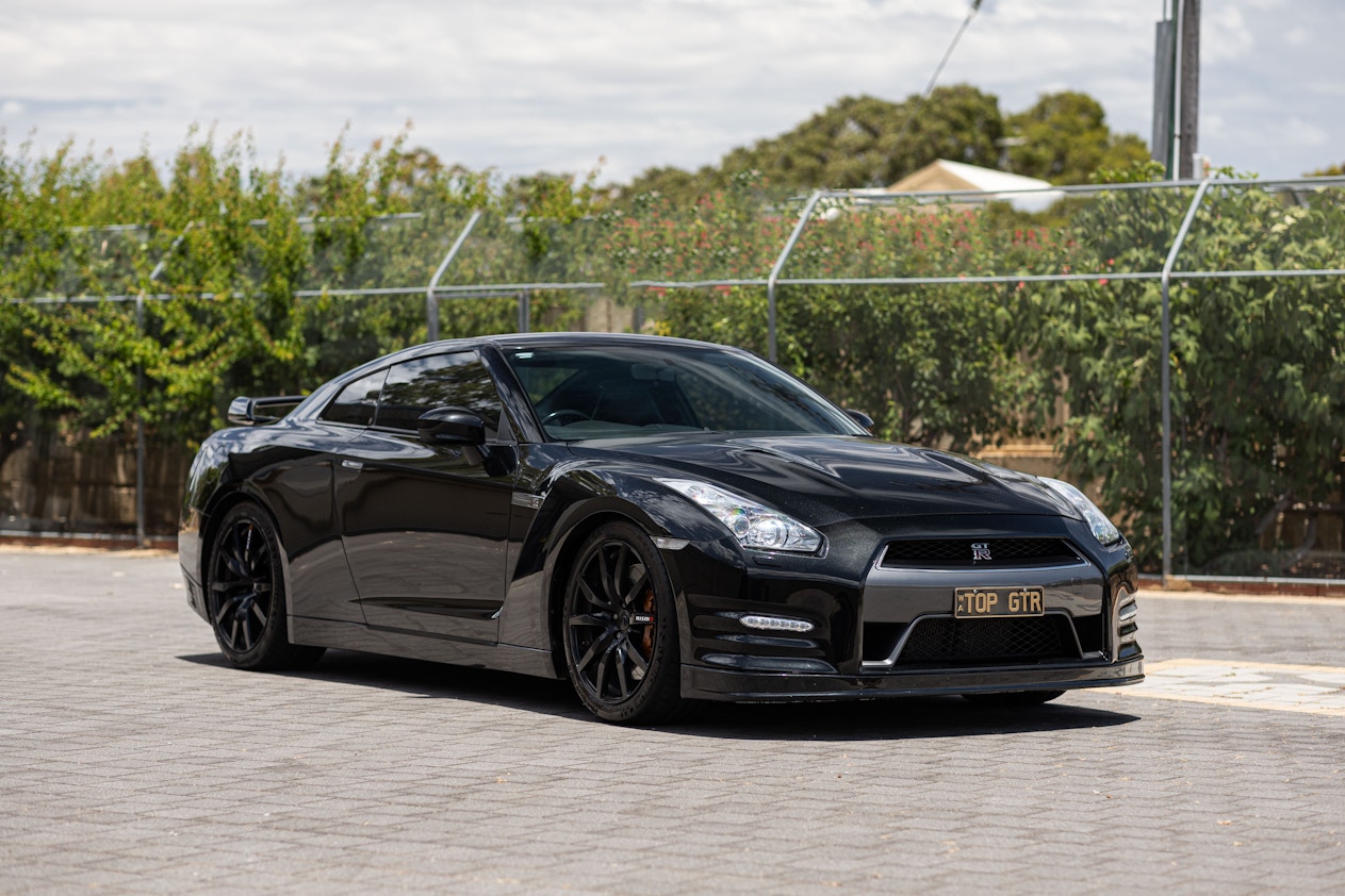 2011 NISSAN (R35) GT-R