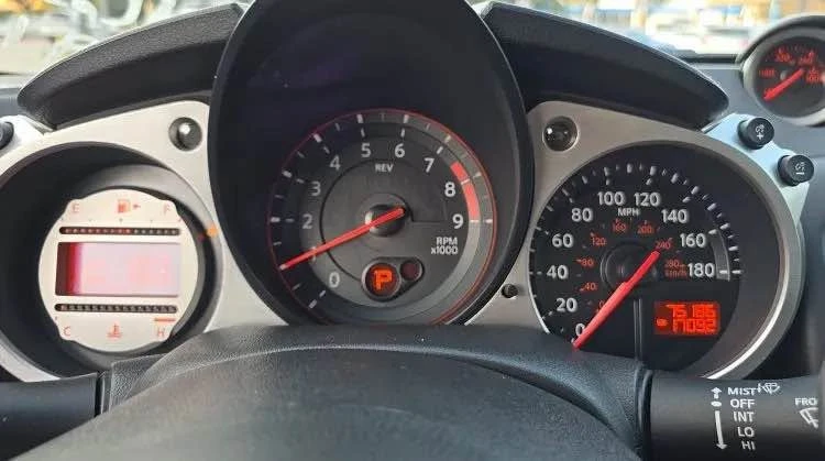 2011 Nissan 370Z 6th Gen - Image 3 of 6