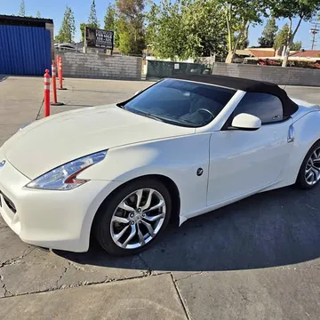 2011 Nissan 370Z Sport Touring Roadster