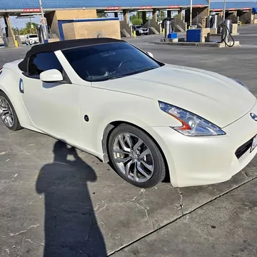 2011 Nissan 370Z Sport Touring Roadster