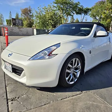 2011 Nissan 370Z Sport Touring Roadster