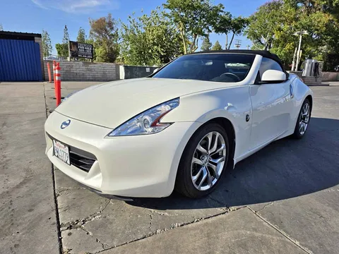 2011 Nissan 370Z Sport Touring Roadster 2D