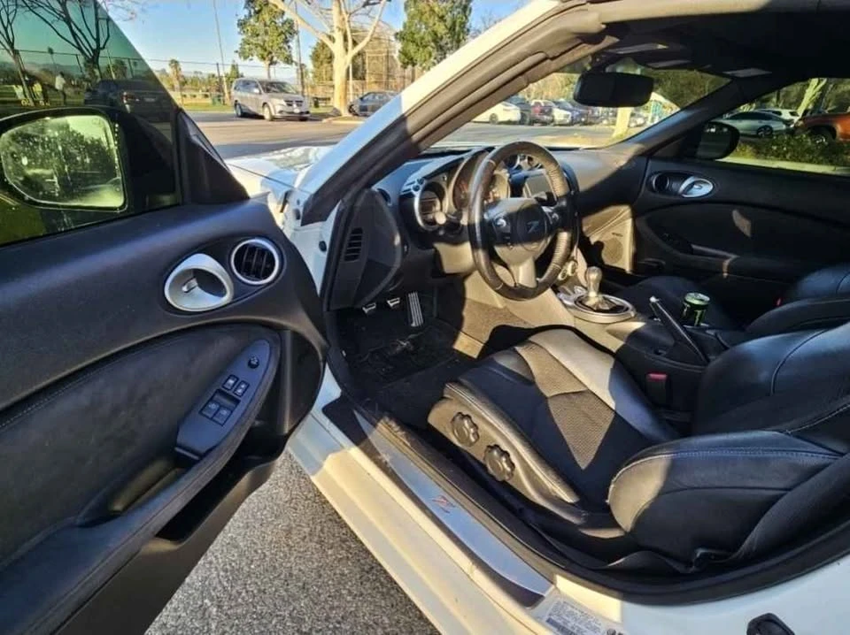 2011 Nissan 370Z 6th Gen - Image 17 of 19