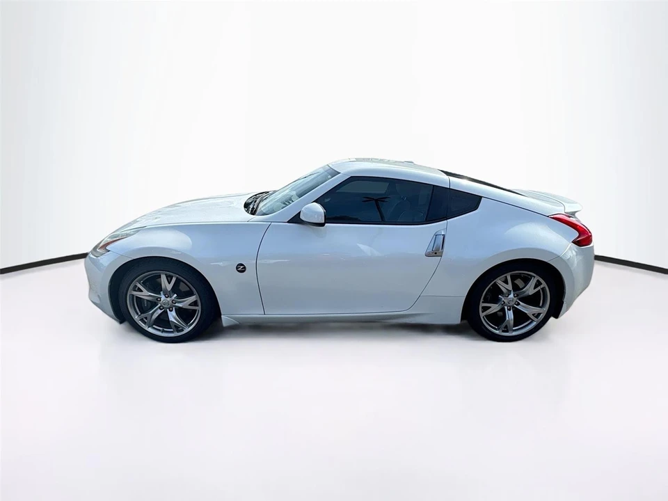 2011 Nissan 370Z 6th Gen - Image 4 of 14