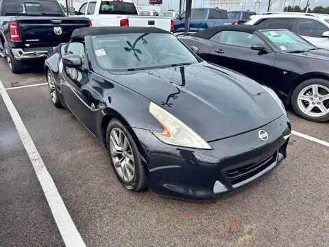 2011 Nissan 370Z Touring Roadster 2D