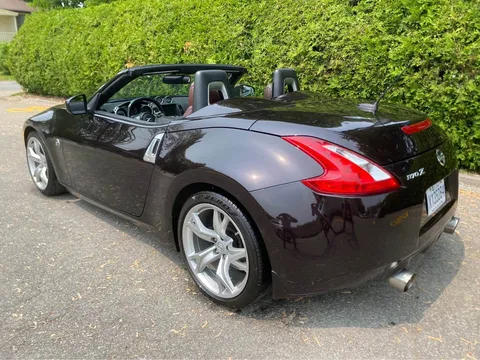 2011 Nissan 370z Cabriolet