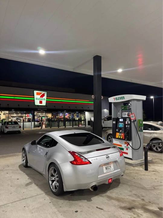 2011 Nissan 370Z 6th Gen - Image 2 of 2