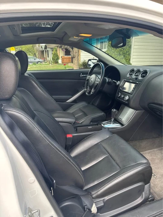 2011 Nissan Altima 4th Gen - Image 2 of 4