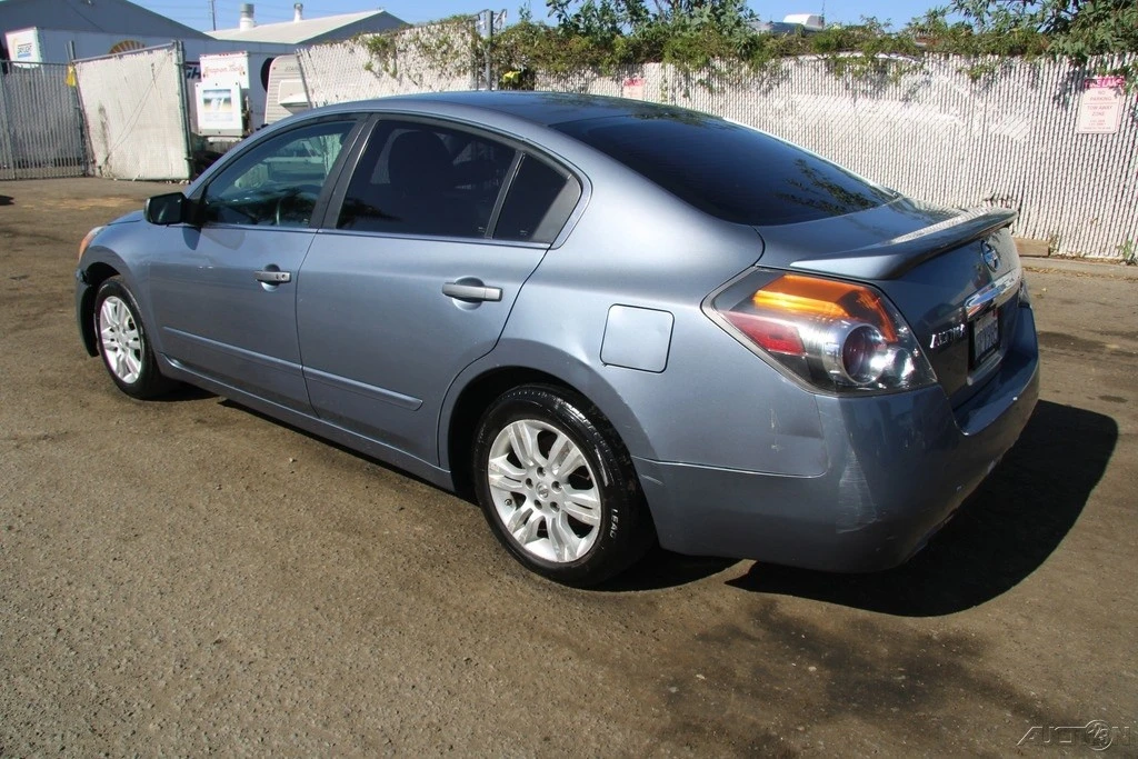 2011 Nissan Altima 4th Gen - Image 4 of 21