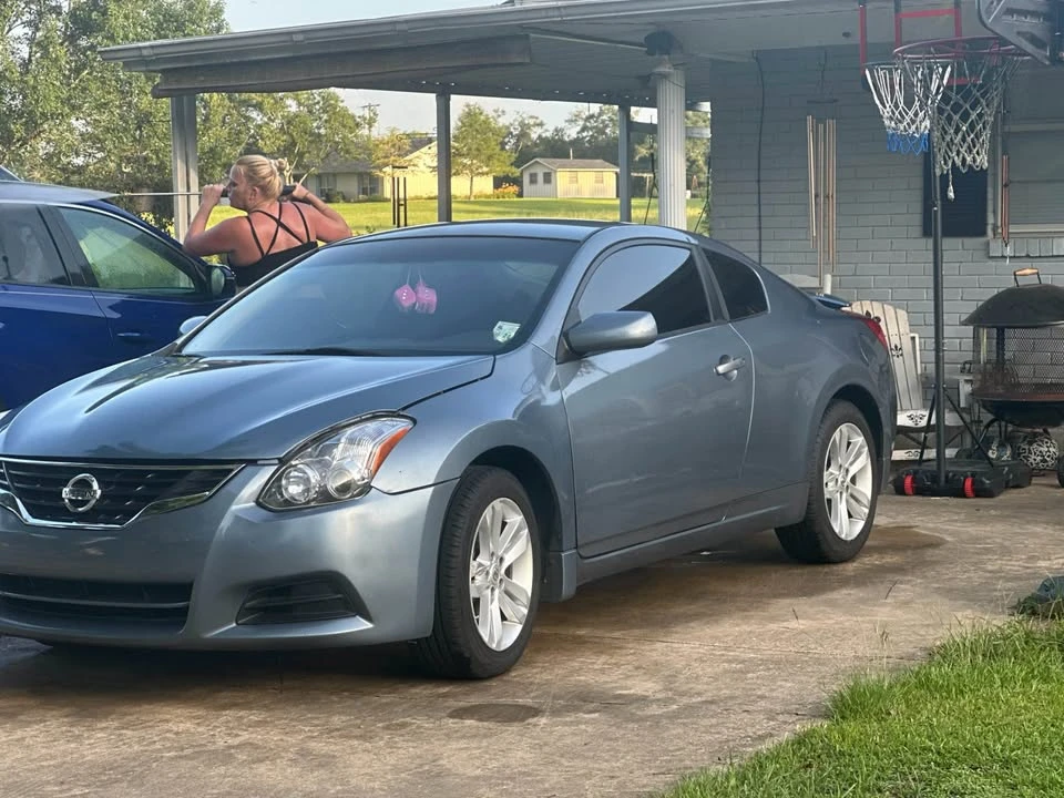 2011 Nissan Altima 4th Gen - Image 2 of 3