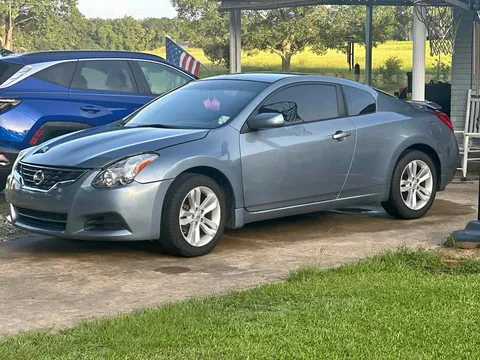 2011 Nissan Altima 2.5 S Coupe