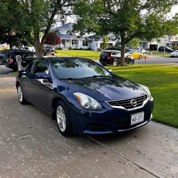 2011 Nissan Altima 2.5 S Coupe 2D