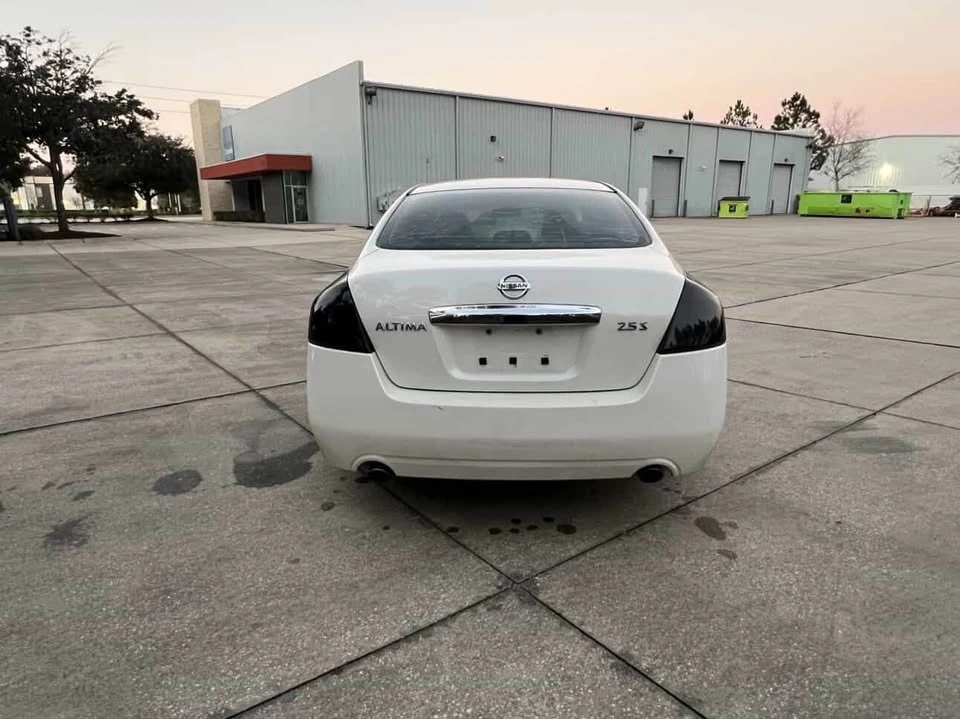 2011 Nissan Altima 4th Gen - Image 4 of 13