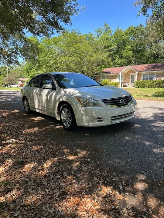 2011 Nissan Altima 4th Gen - Image 4 of 17