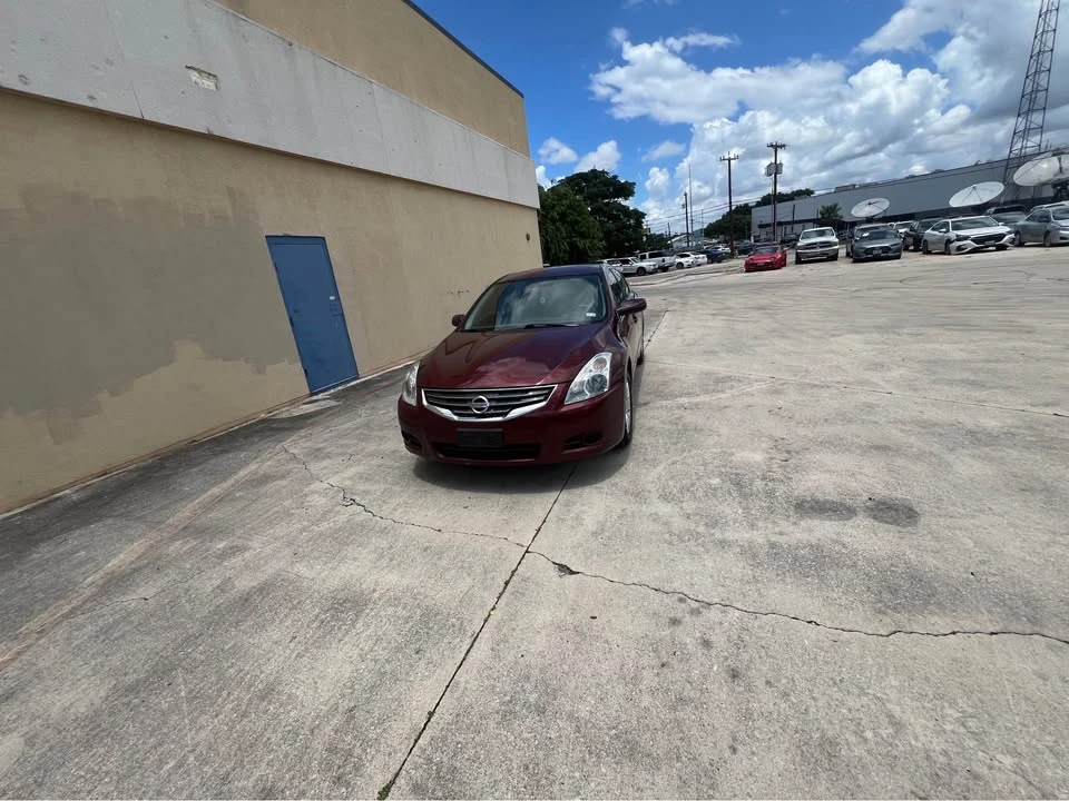 2011 Nissan Altima 4th Gen - Image 3 of 11