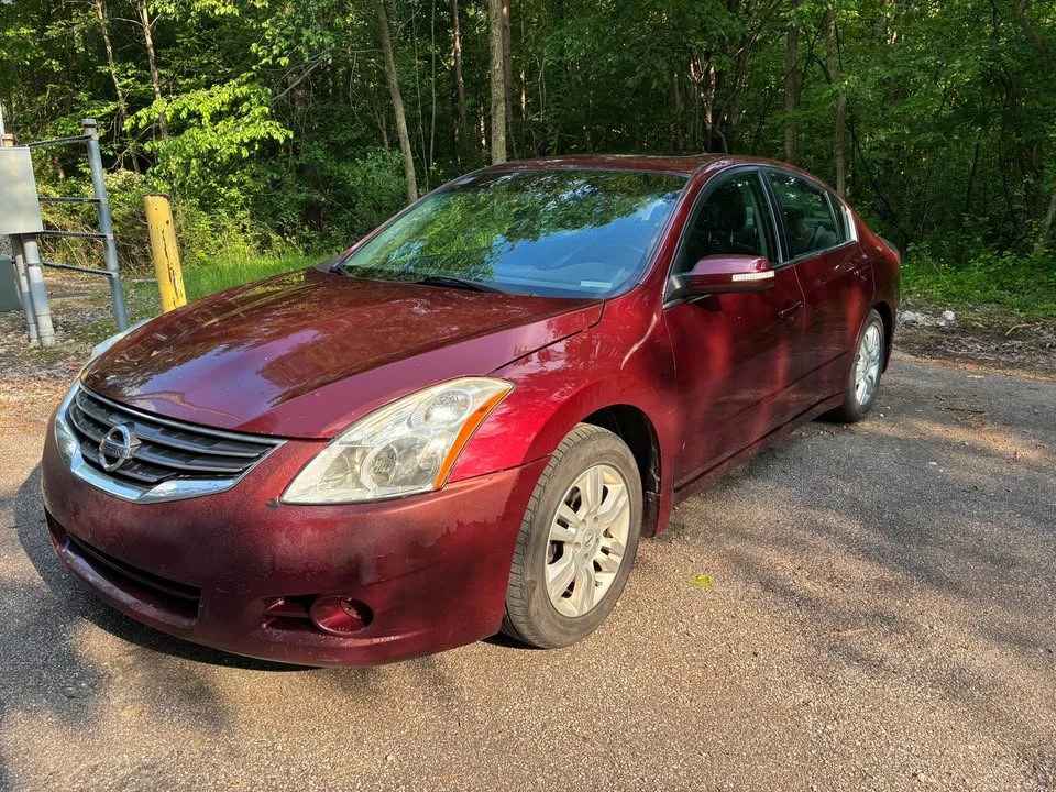 2011 Nissan Altima 4th Gen - Image 4 of 10
