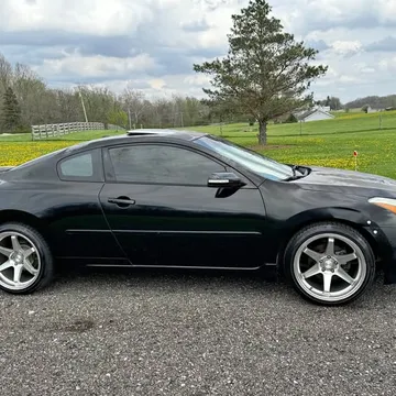 2011 Nissan Altima 3.5 SR Coupe