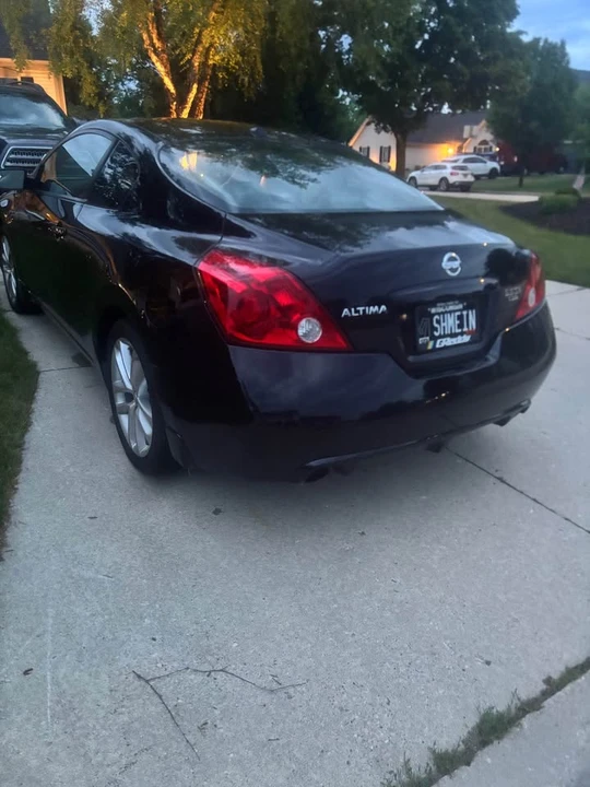 2011 Nissan Altima 4th Gen - Image 2 of 6