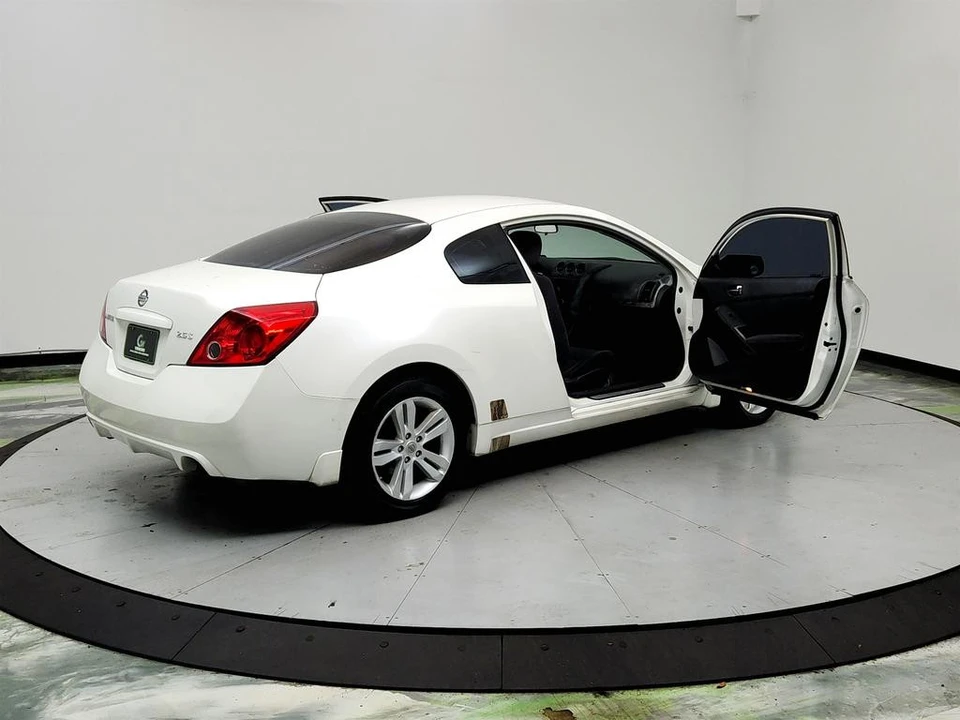 2011 Nissan Altima 4th Gen - Image 11 of 21
