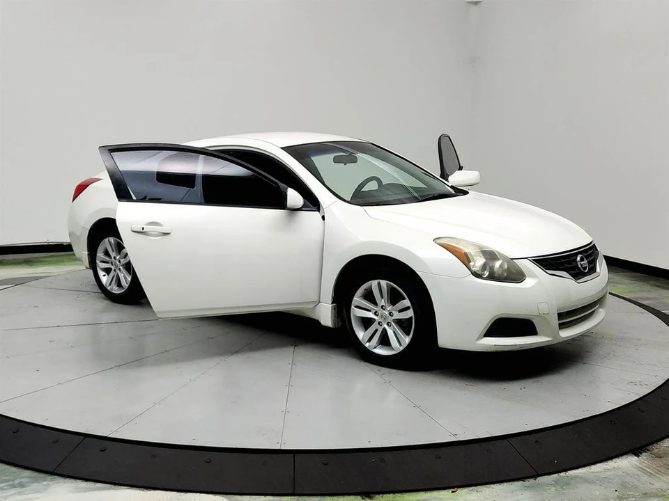 2011 Nissan Altima 4th Gen - Image 10 of 21
