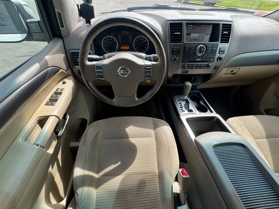 2011 Nissan Armada - Image 11 of 16
