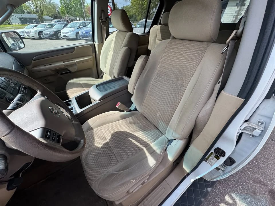 2011 Nissan Armada - Image 6 of 16