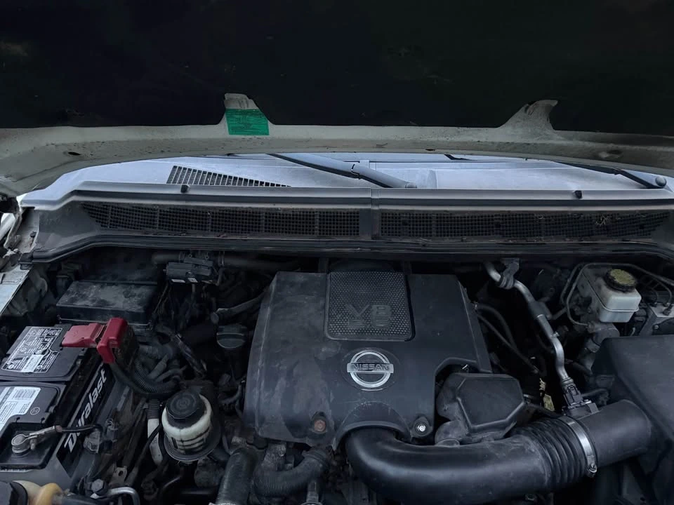2011 Nissan Armada - Image 15 of 15