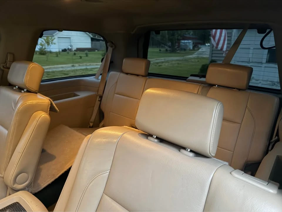 2011 Nissan Armada - Image 6 of 15