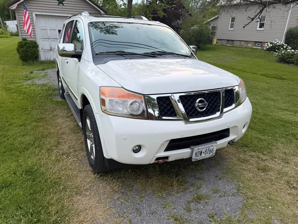 2011 Nissan Armada - Image 2 of 15